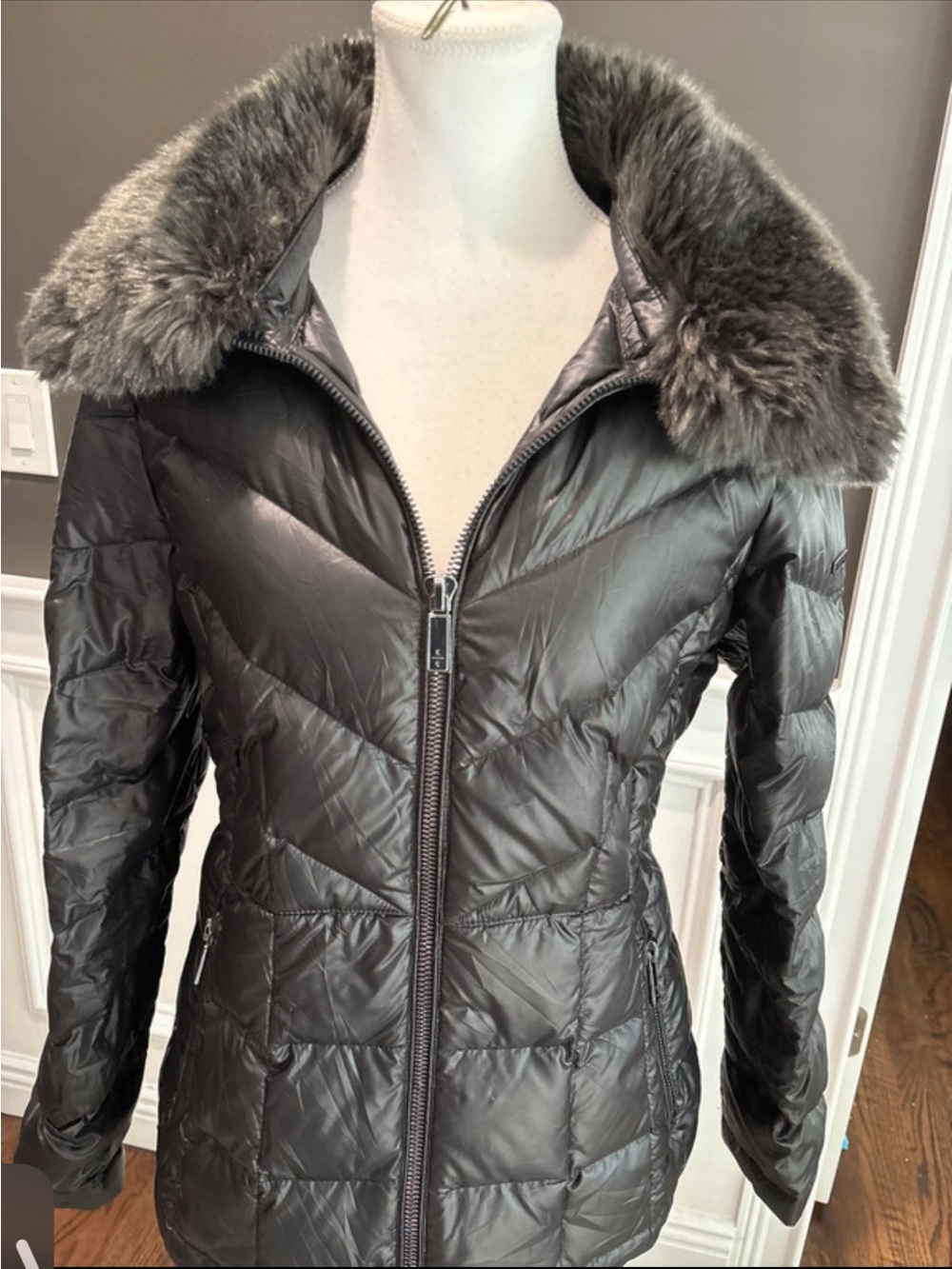 Kenneth Cole Black Quilted Puffer Jacket with Faux Fur Trim